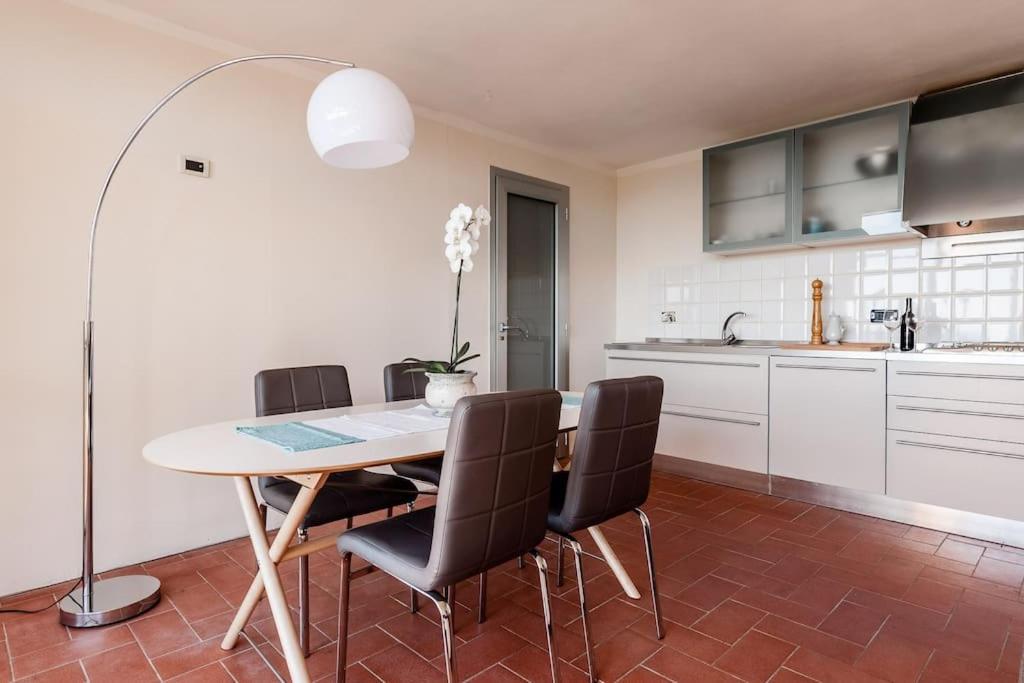 Appartamento Montenero Vista Mare Livorno Buitenkant foto